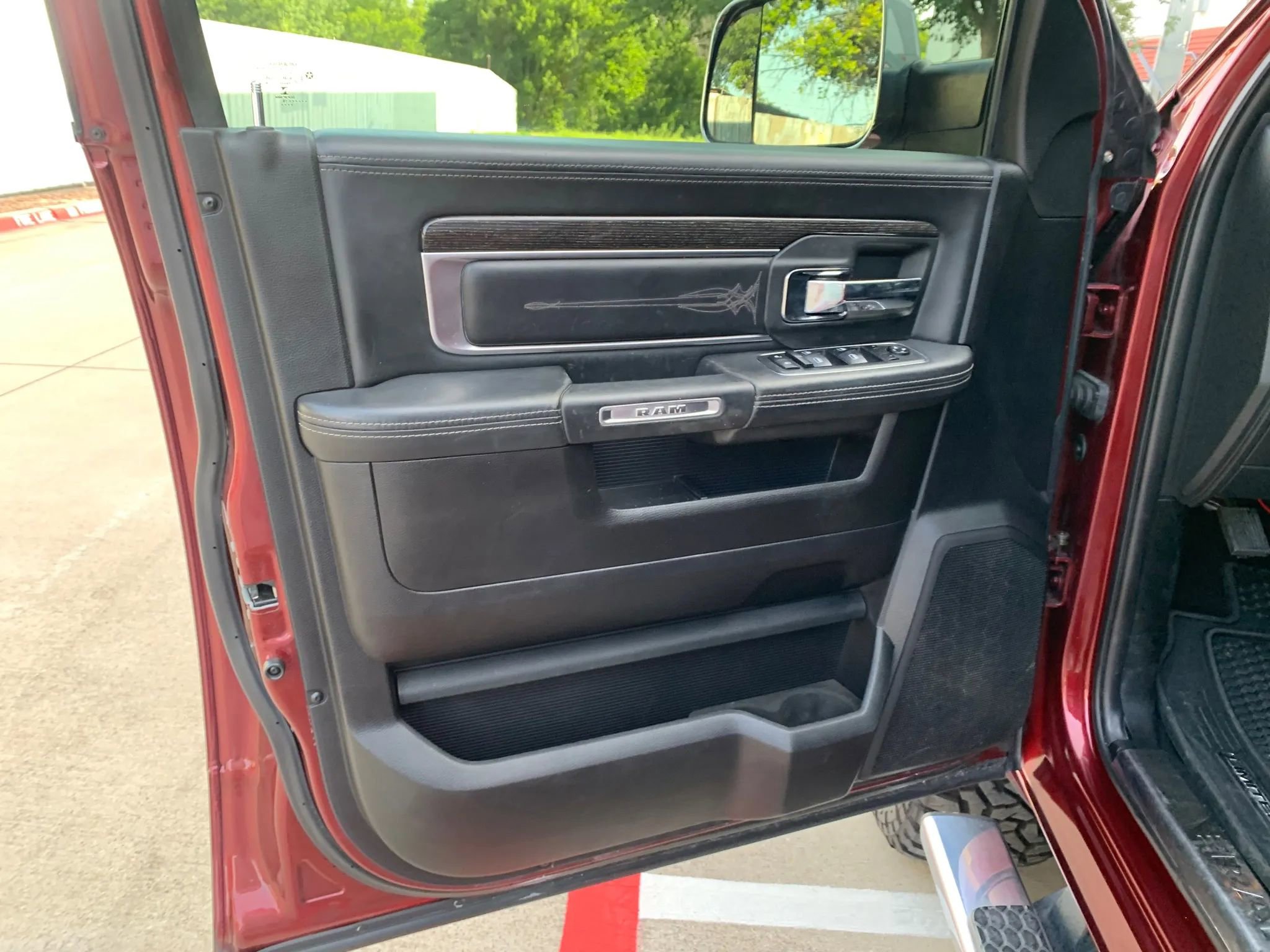 Used 2018 RAM 2500 Limited image 19