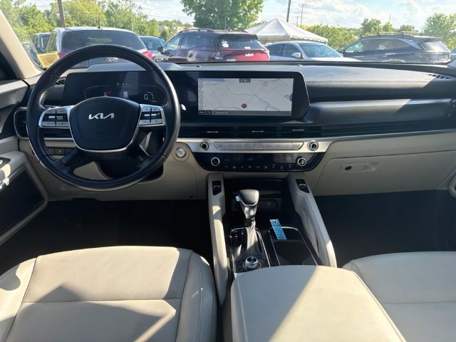 Certified 2023 Kia Telluride S w/ S Sunroof Package AWD/4WD image 18