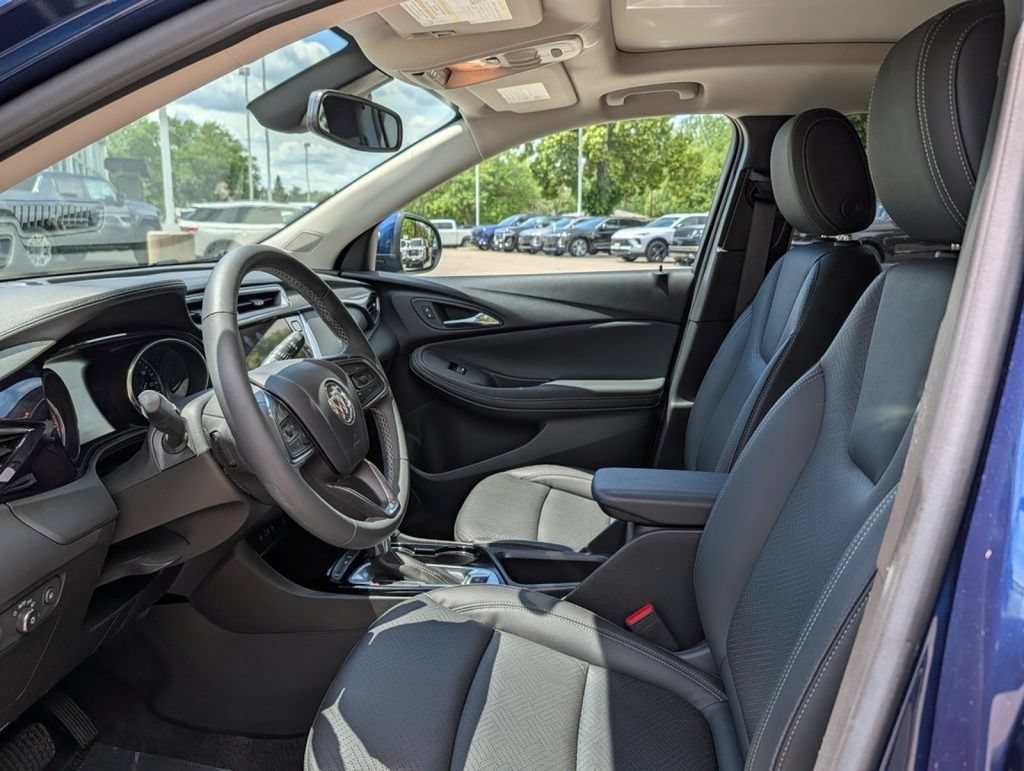 Used 2023 Buick Encore GX Essence w/ Experience Buick Package FWD image 30