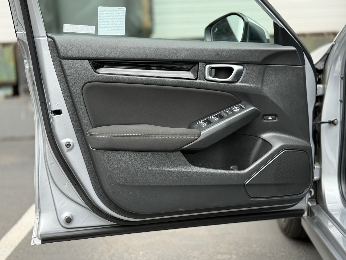 Used 2024 Honda Civic EX image 12
