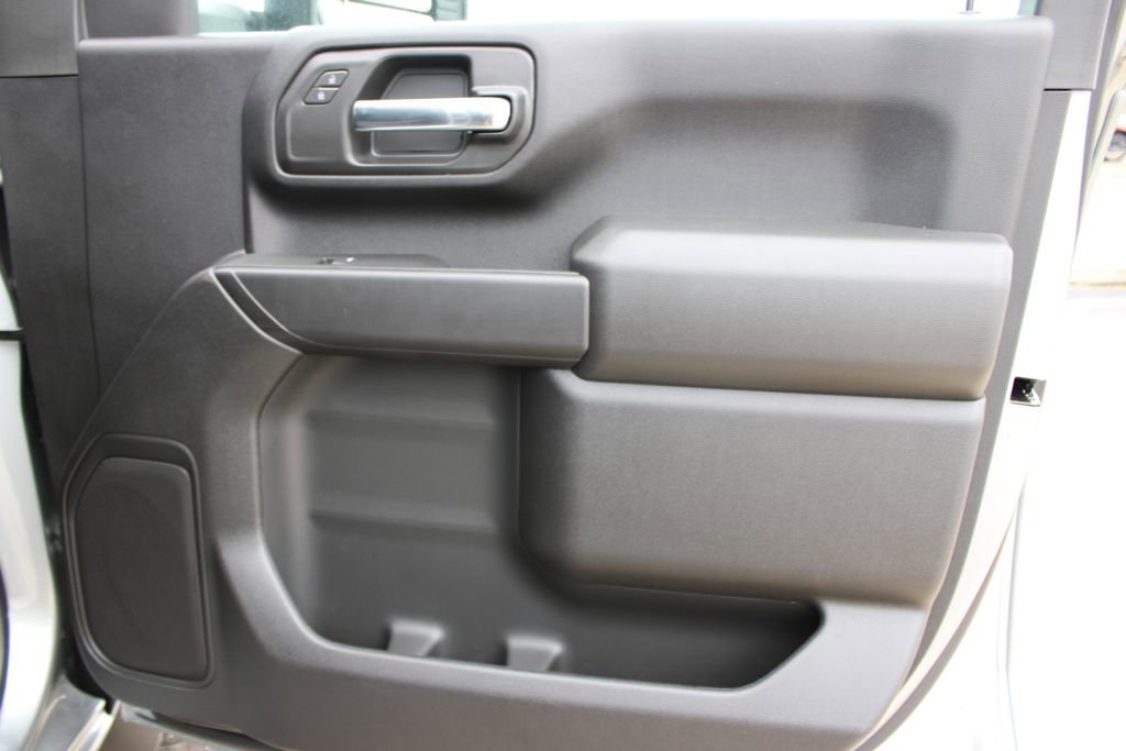 New 2026 Chevrolet Silverado 2500 Custom w/ Custom Convenience Package image 33