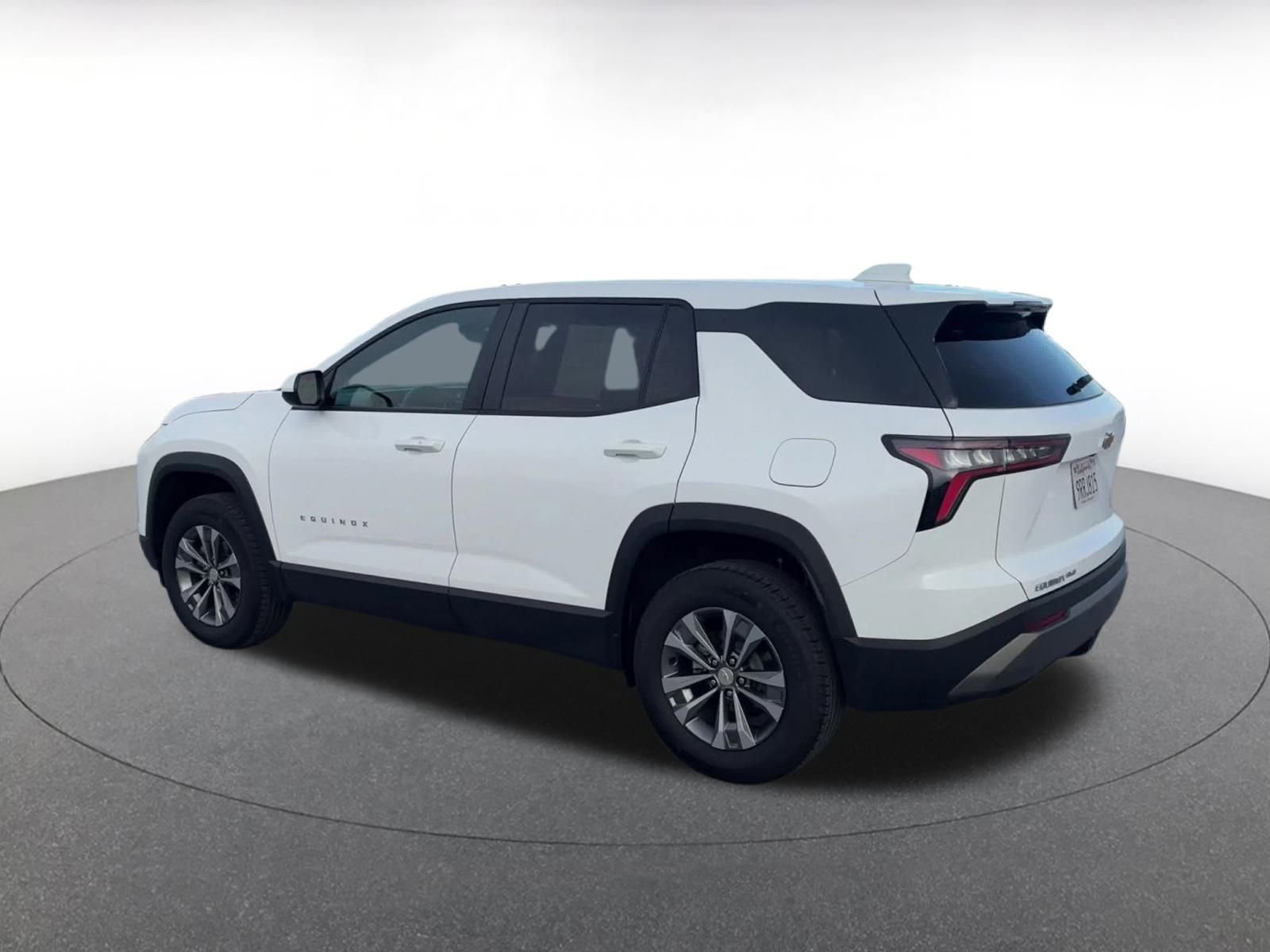 Used 2025 Chevrolet Equinox LT image 10
