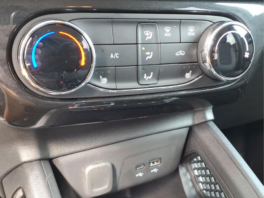 Certified 2024 Chevrolet TrailBlazer LT w/ LT Cold Weather Package FWD image 12