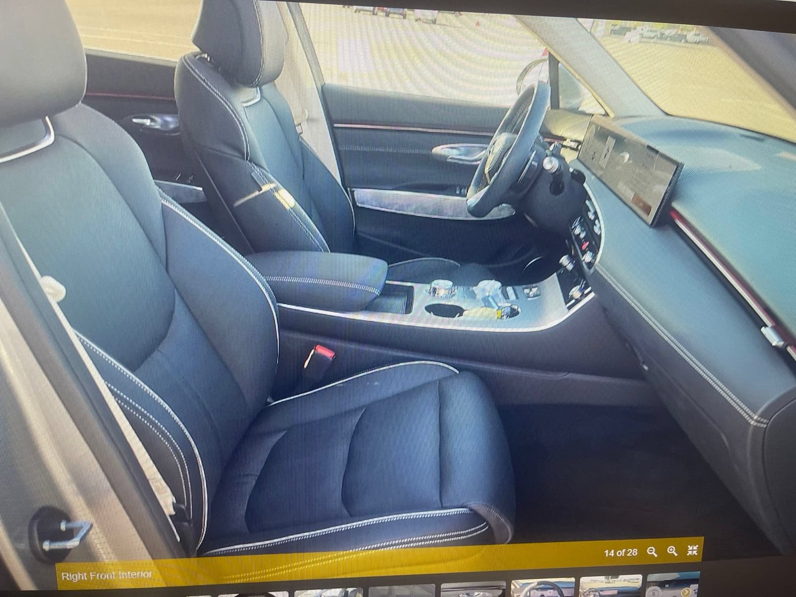 Certified 2026 Genesis Electrified GV70 Advanced AWD/4WD image 10