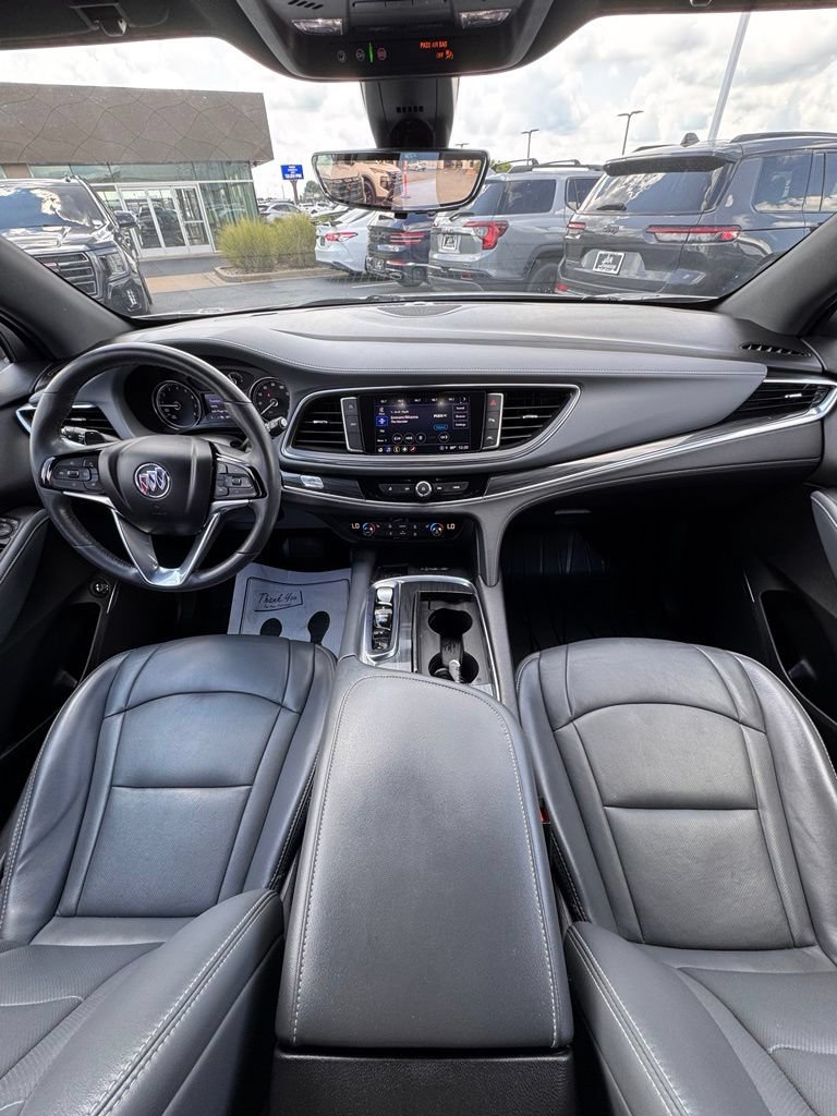 Used 2022 Buick Enclave Essence w/ Sport Touring Edition AWD/4WD image 20