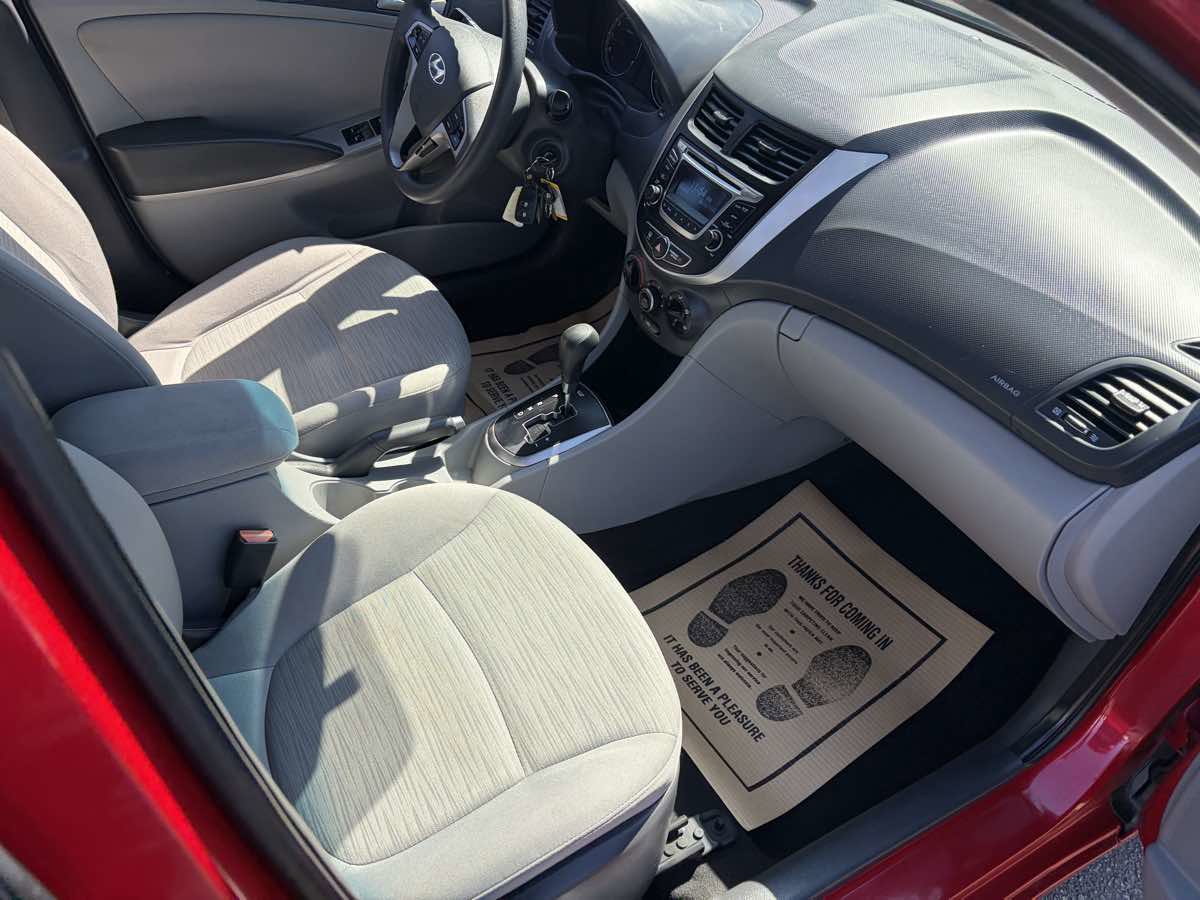 Used 2016 Hyundai Accent SE w/ Option Group 02 image 24