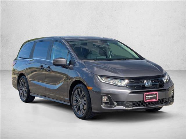 New 2026 Honda Odyssey Touring image 7
