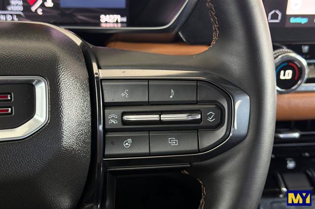 Certified 2024 GMC Canyon AT4 w/ AT4 Premium Package AWD/4WD image 31