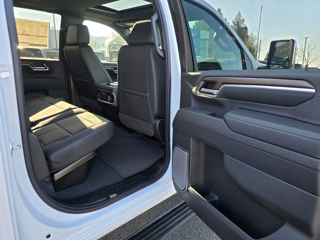 New 2026 Chevrolet Silverado 2500 High Country w/ High Country Premium Package AWD/4WD image 28
