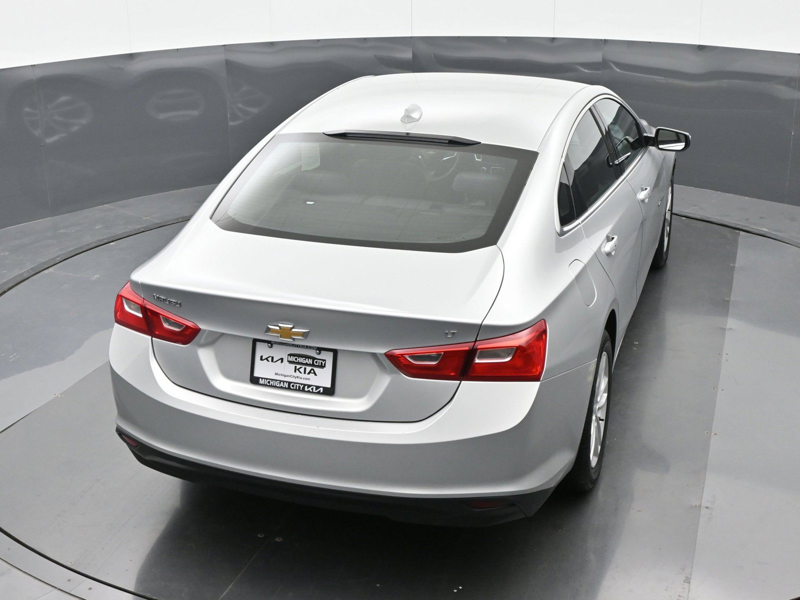 Used 2018 Chevrolet Malibu LT FWD image 34