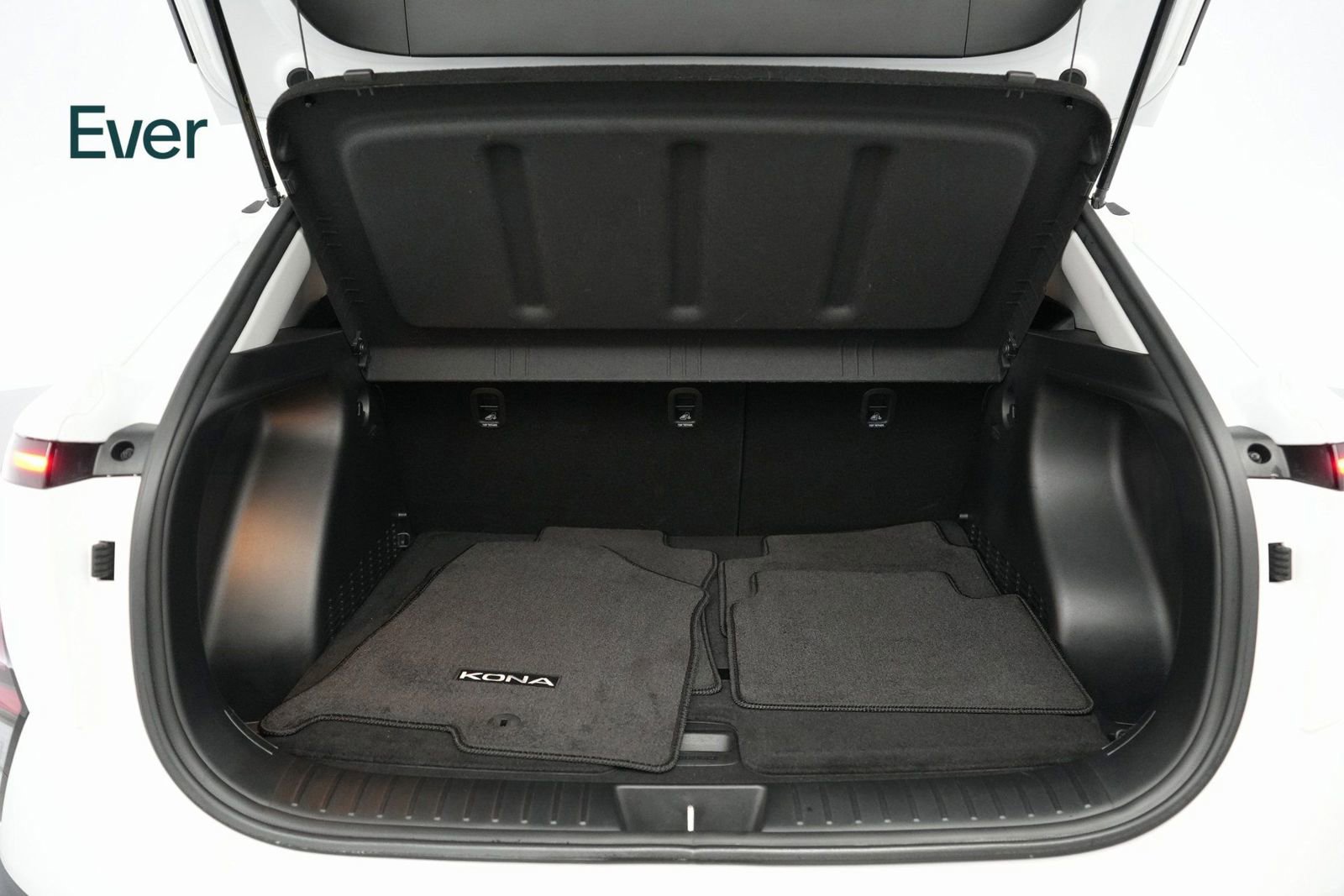 Used 2024 Hyundai Kona SEL image 25