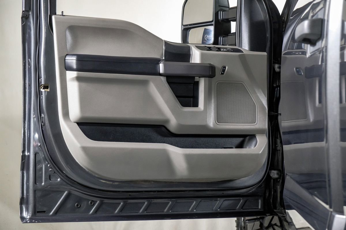 Used 2020 Ford F250 XLT image 31