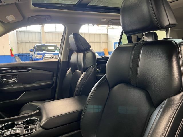 Used 2023 Honda Pilot Touring image 23