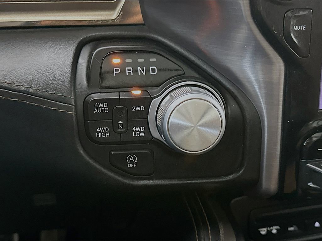 Used 2019 RAM 1500 Limited AWD/4WD image 16