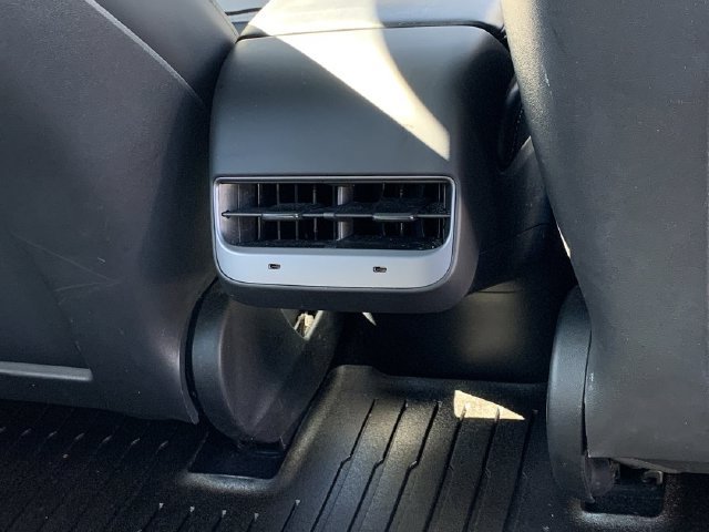 Used 2023 Tesla Model 3 Standard Range RWD image 35