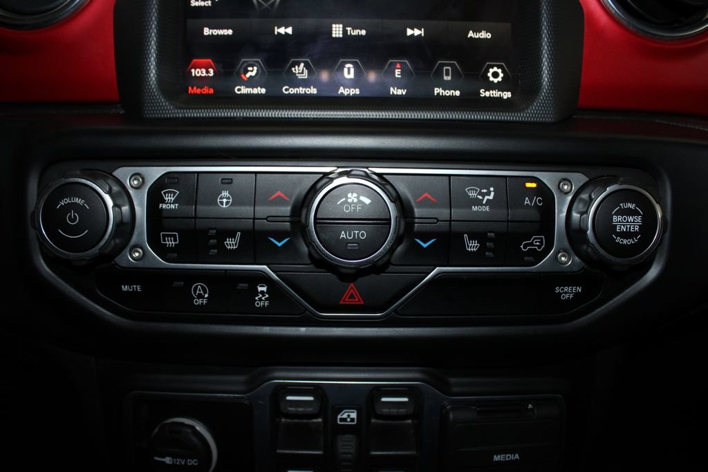 Used 2022 Jeep Gladiator Rubicon w/ Cold Weather Group AWD/4WD image 5