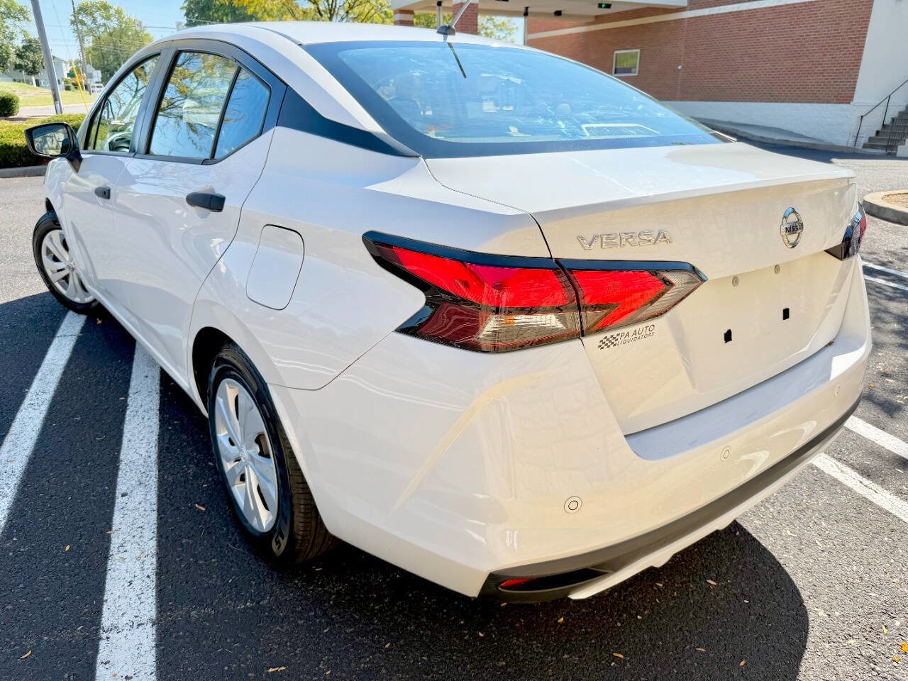 Used 2020 Nissan Versa S image 15
