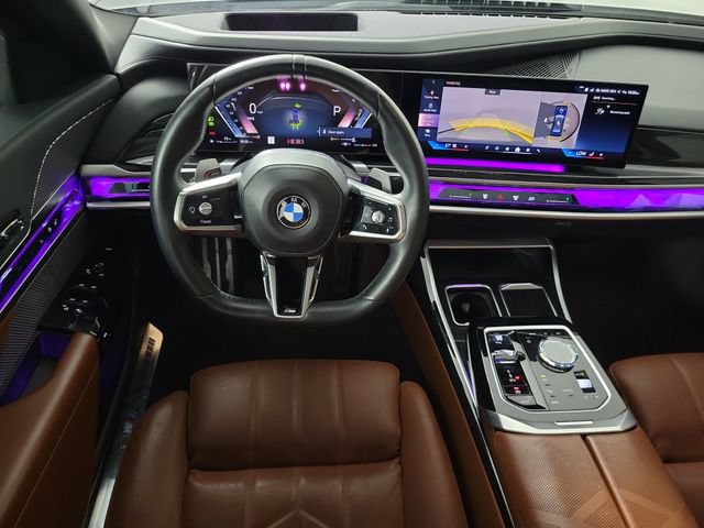 Used 2023 BMW 740i RWD image 11
