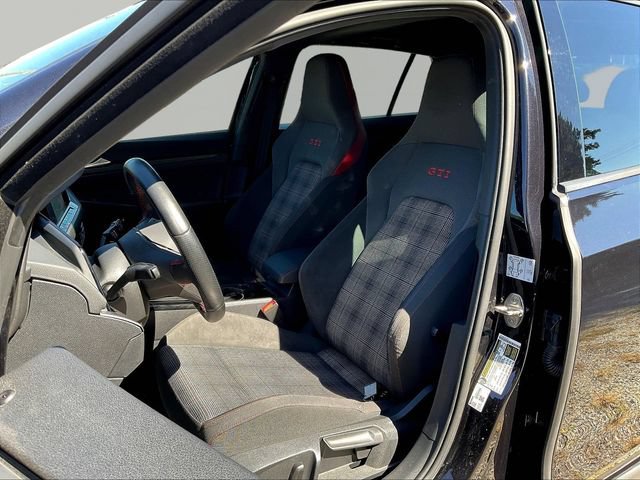 Used 2024 Volkswagen GTI SE FWD image 23