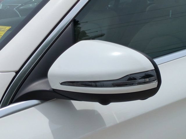Used 2022 Mercedes-Benz GLC 300 image 11