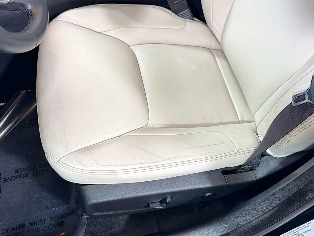 Used 2016 Chrysler 300 Limited image 21