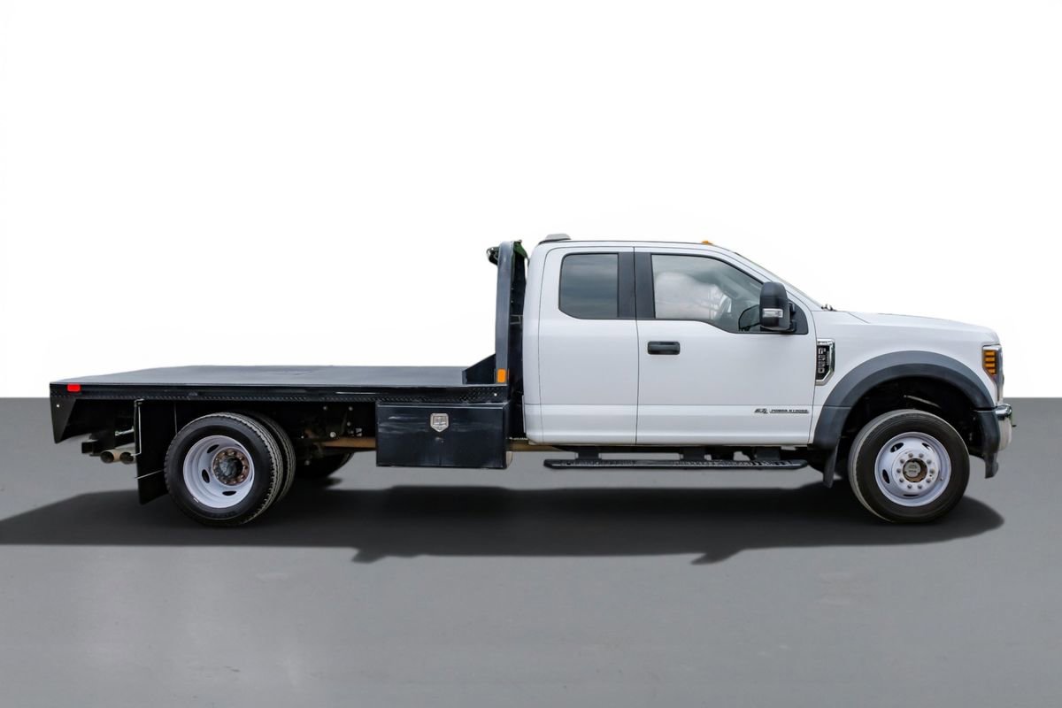 Used 2019 Ford F550 4x4 SuperCab Super Duty image 5