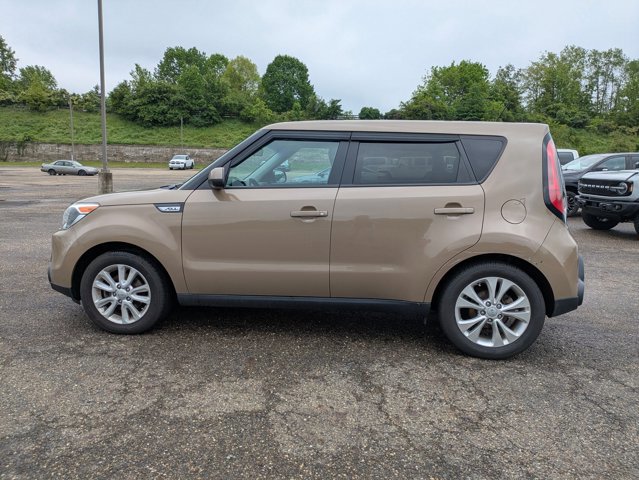 Used 2015 Kia Soul + FWD image 8