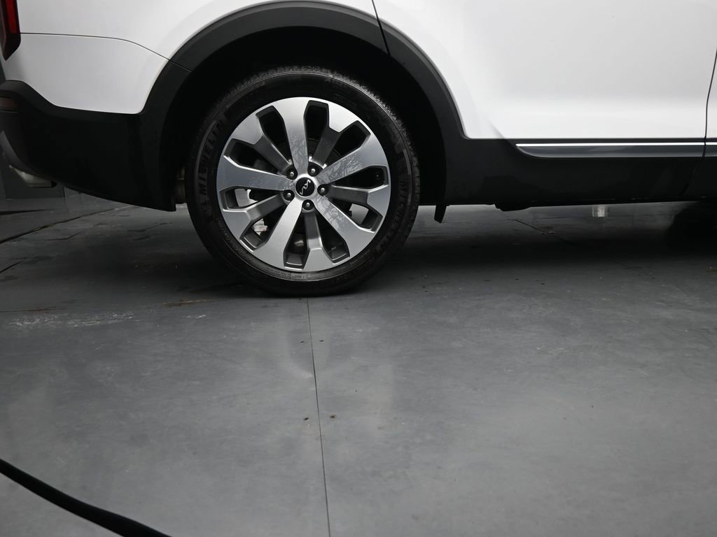 Used 2022 Kia Telluride EX w/ EX Premium Package image 10