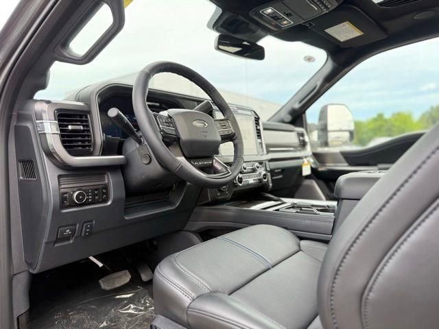 New 2026 Ford F250 Platinum AWD/4WD image 14