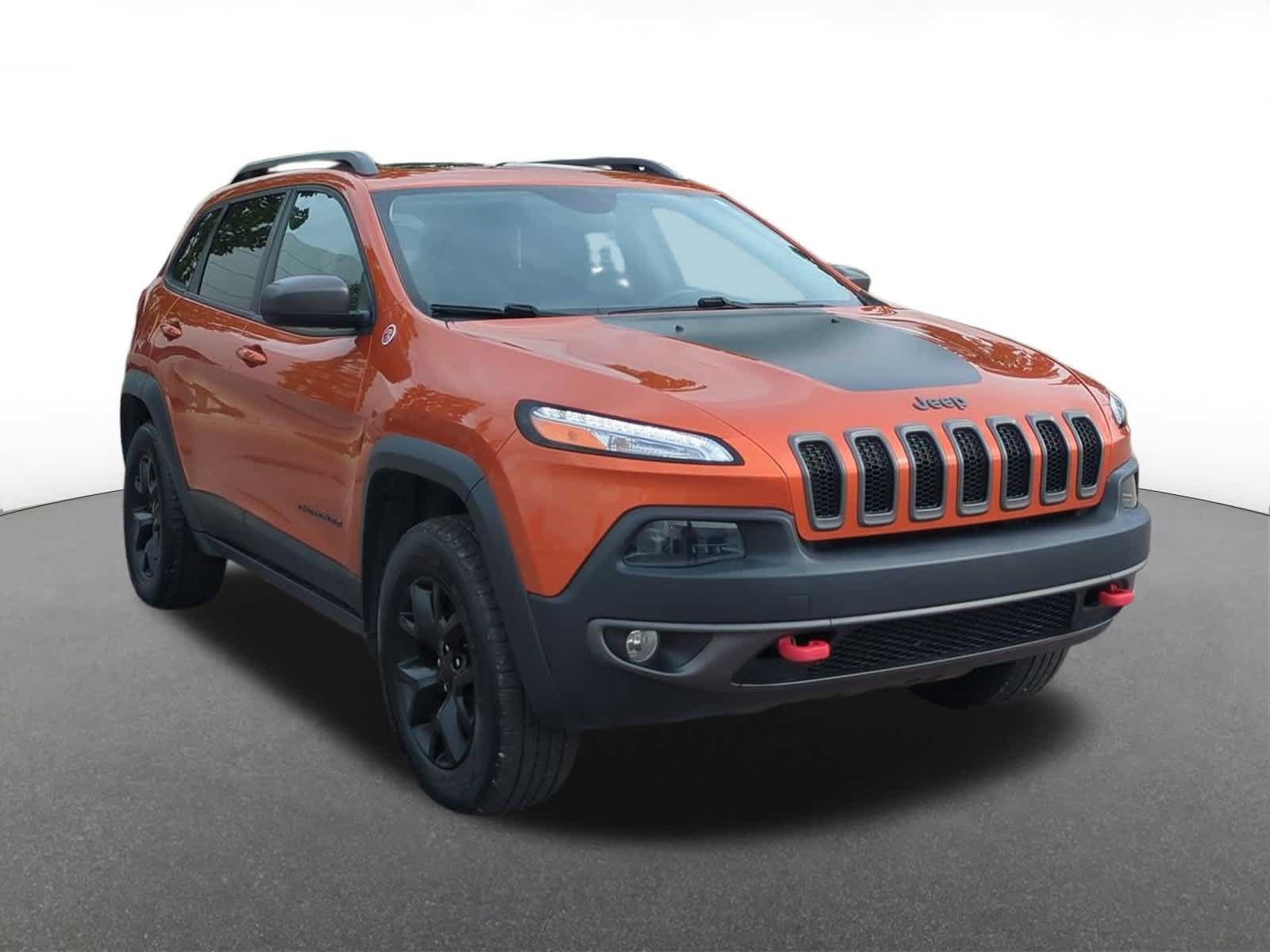 Used 2015 Jeep Cherokee Trailhawk w/ Comfort/Convenience Group AWD/4WD image 8