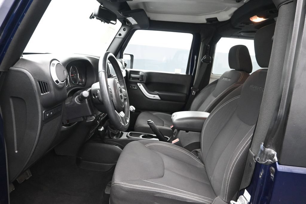Used 2013 Jeep Wrangler Rubicon w/ PWR Convenience Group AWD/4WD image 11