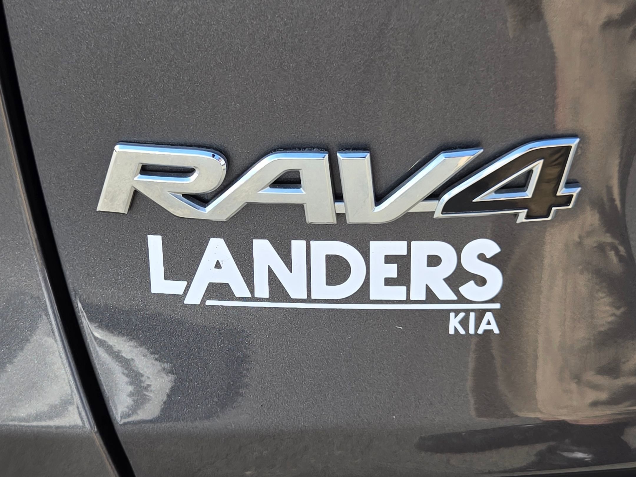 Used 2021 Toyota RAV4 LE image 37