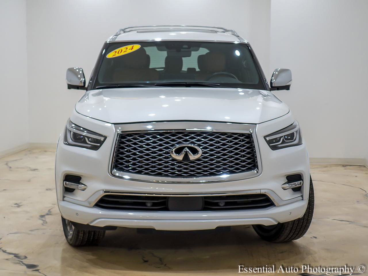 Used 2024 INFINITI QX80 Sensory w/ Cargo Package image 5