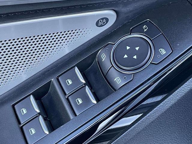 Certified 2022 Ford Explorer Platinum w/ Equipment Group 601A image 19