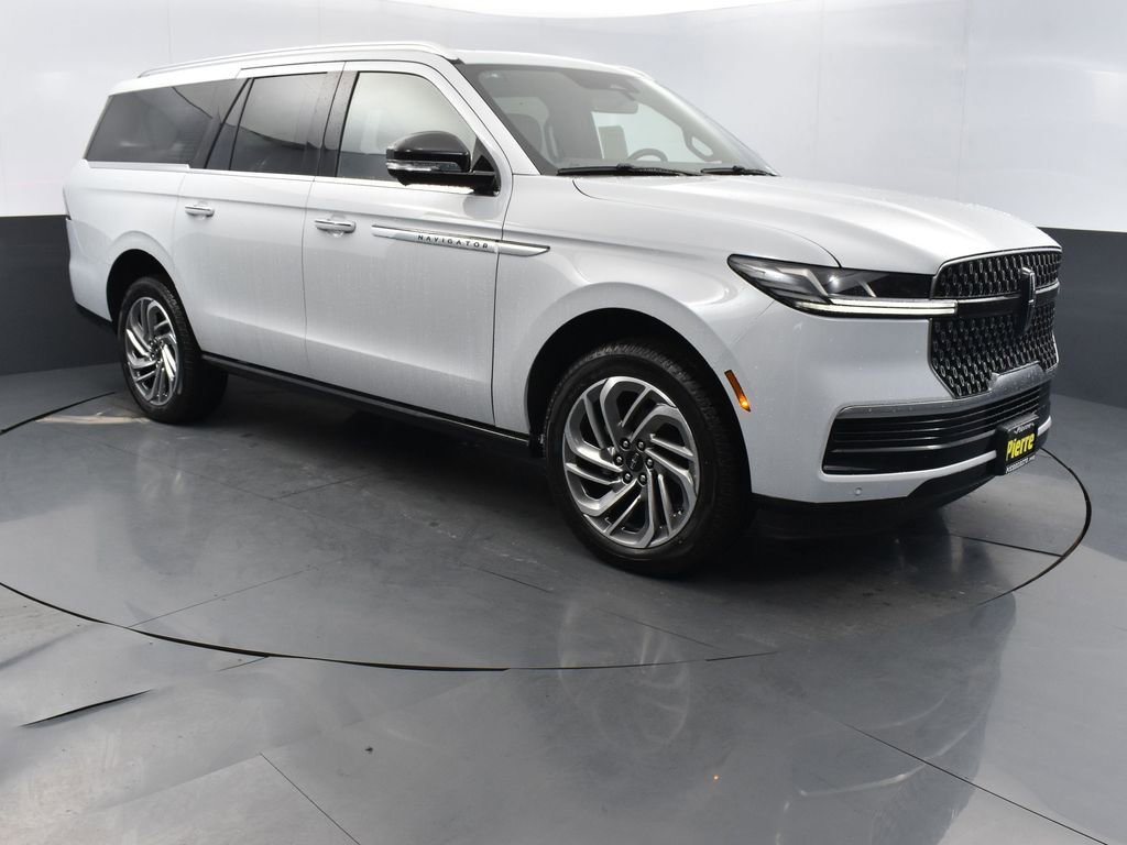 New 2026 Lincoln Navigator L Reserve image 3