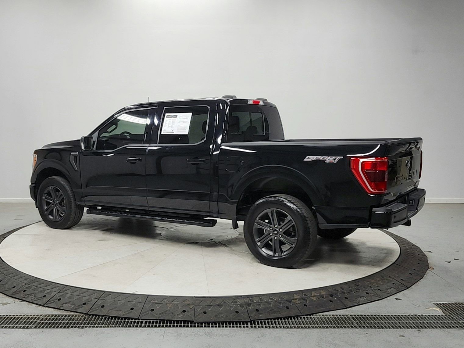 Used 2023 Ford F150 XLT w/ Equipment Group 302A High AWD/4WD image 5