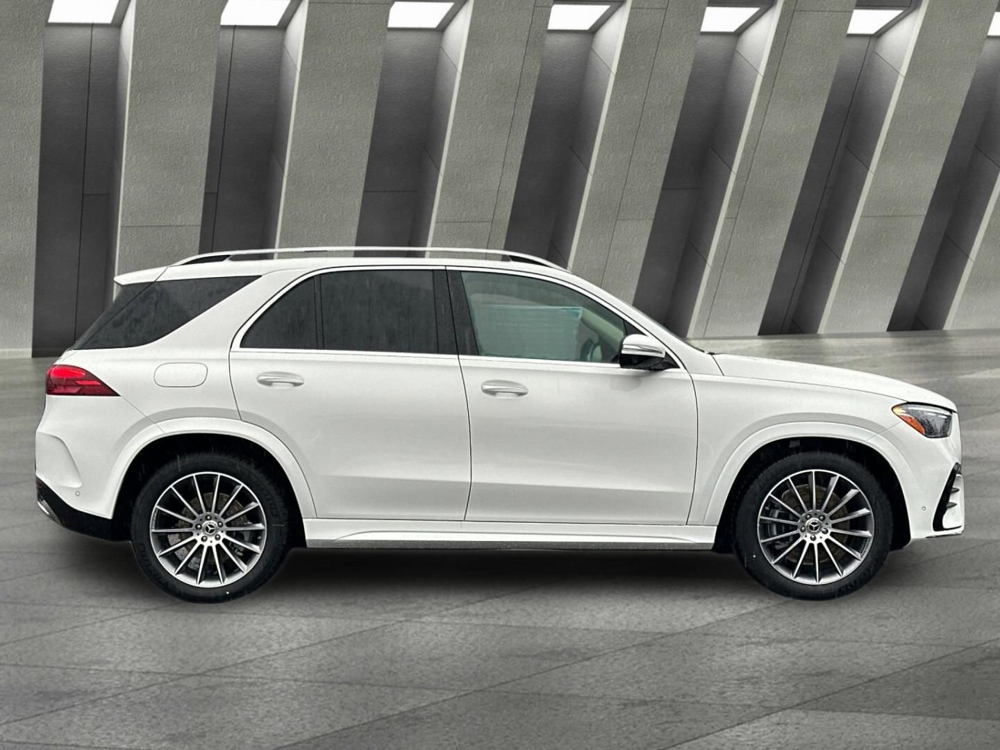 New 2026 Mercedes-Benz GLE 450 4MATIC image 3
