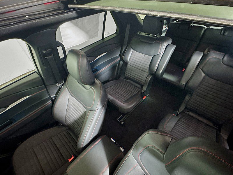 New 2025 Ford Explorer ST-Line w/ Premium Package image 14