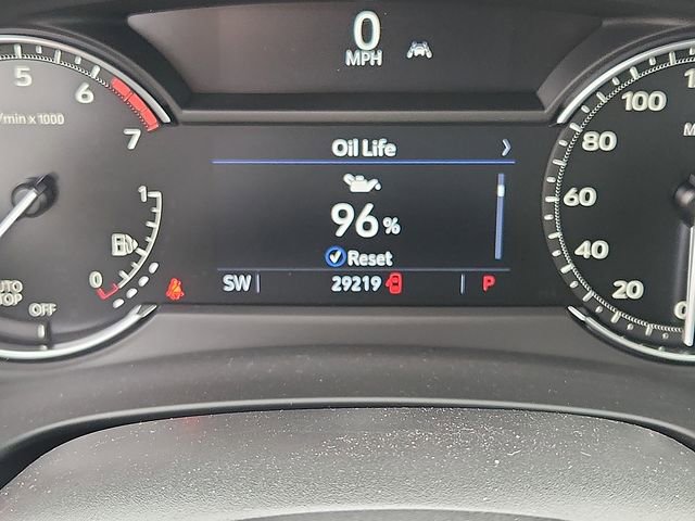 Used 2023 Cadillac XT4 Luxury w/ Cold Weather Package FWD image 20