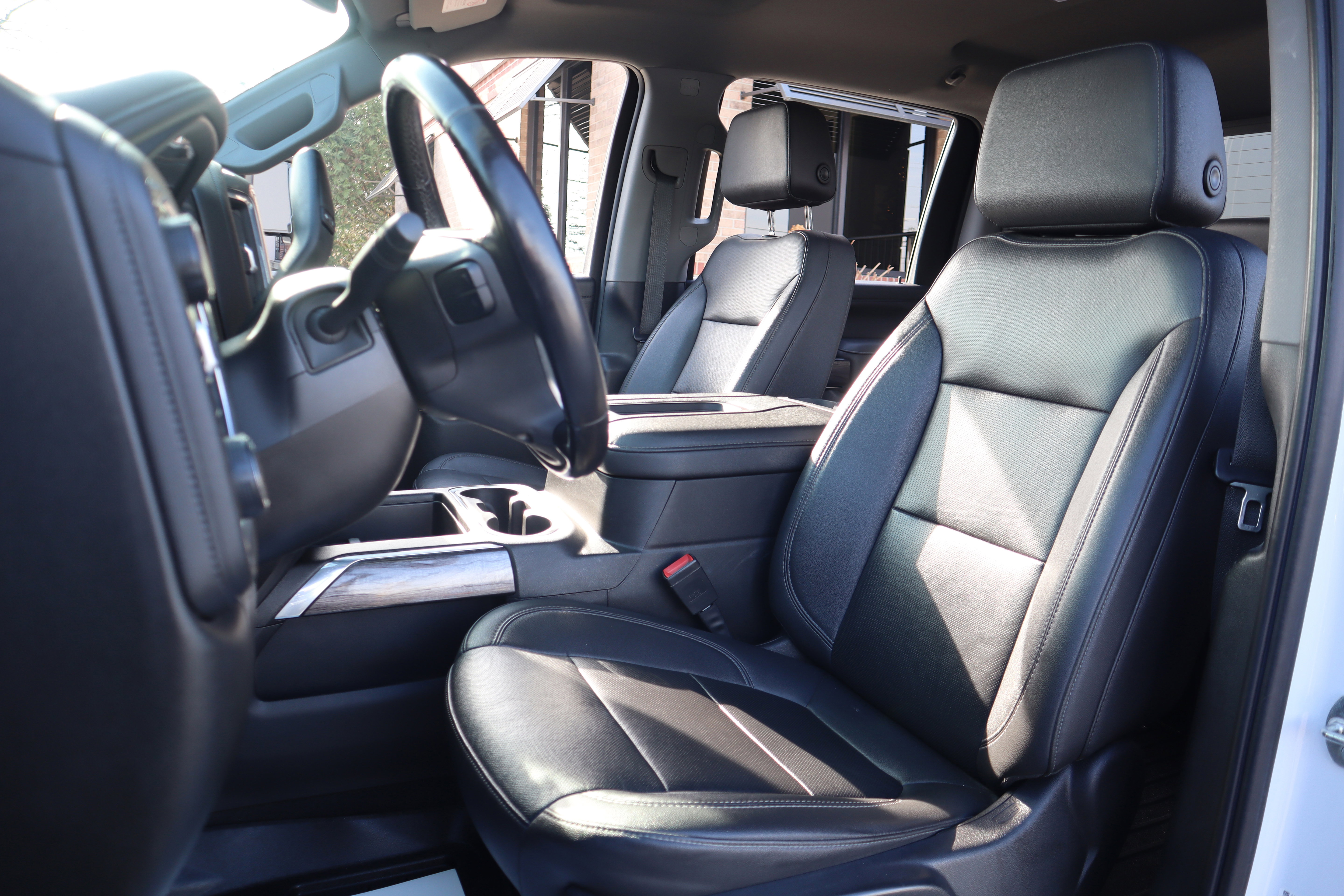 Used 2021 Chevrolet Silverado 2500 LTZ w/ LTZ Convenience Package image 30