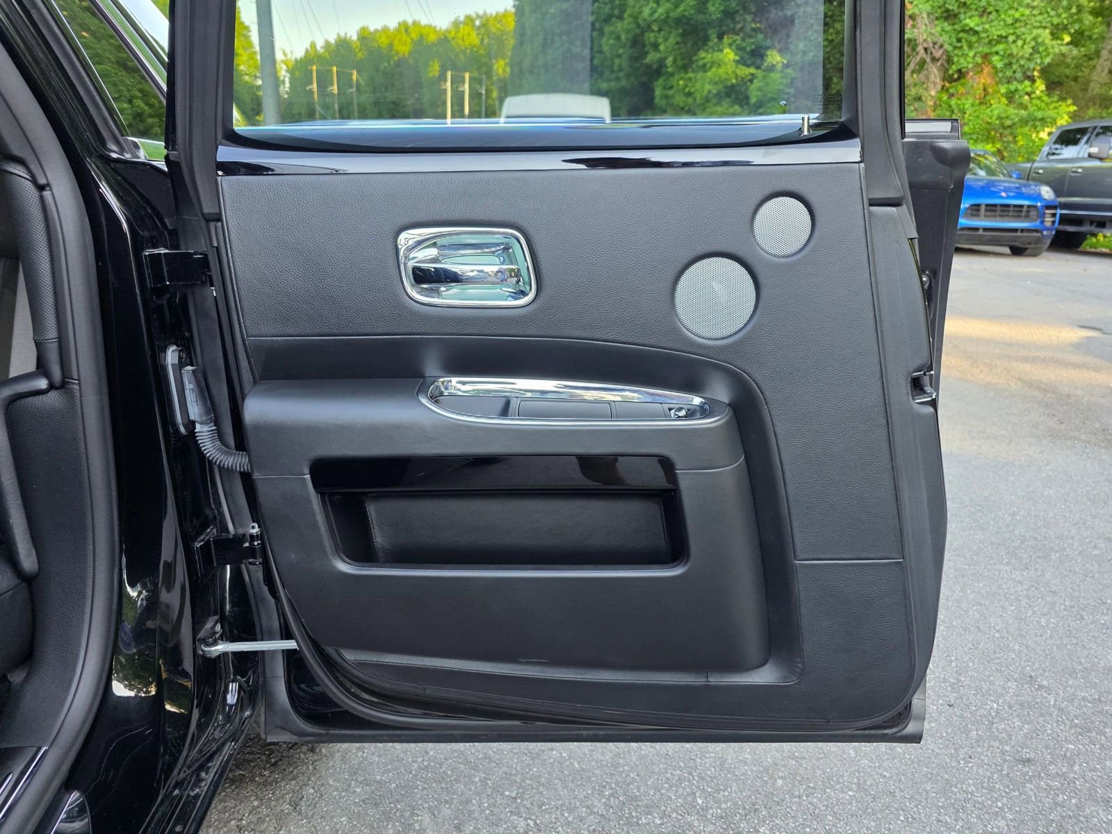 Used 2011 Rolls-Royce Ghost RWD image 30