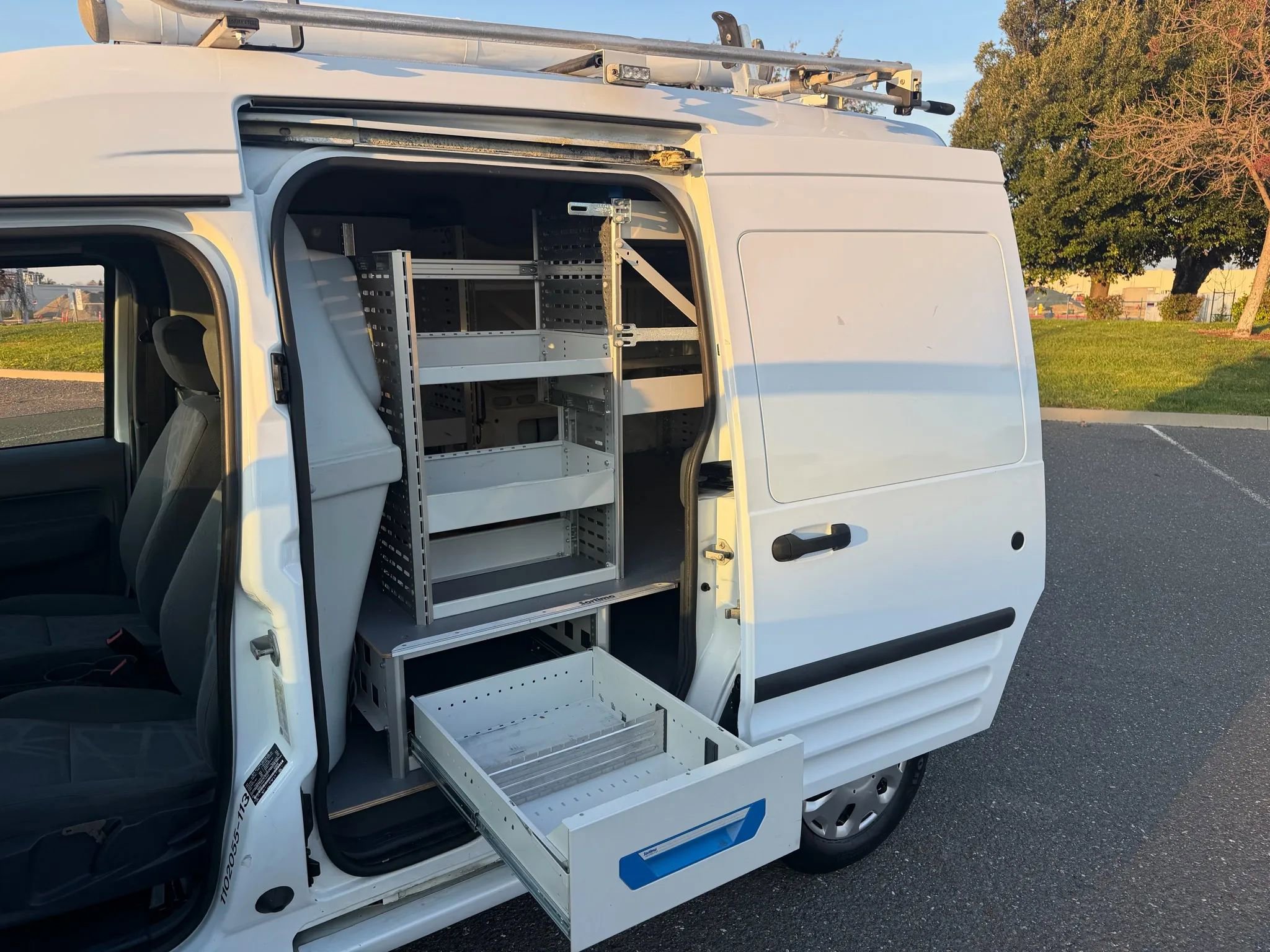 Used 2013 Ford Transit Connect XLT image 14