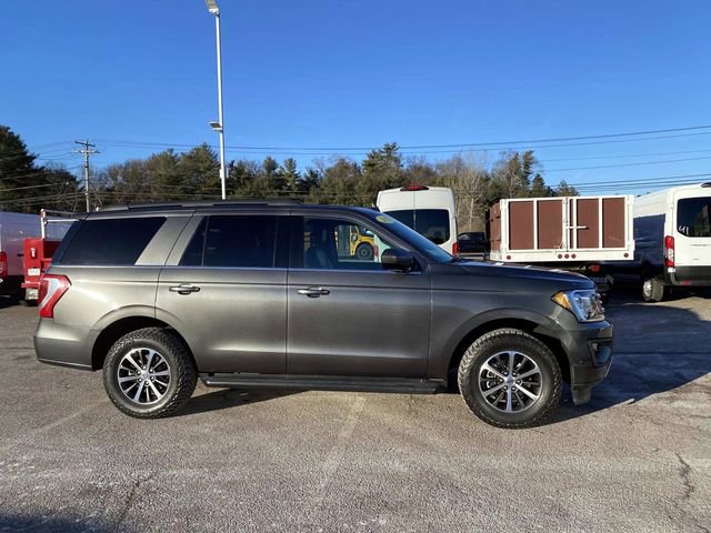 Used 2021 Ford Expedition XLT image 2