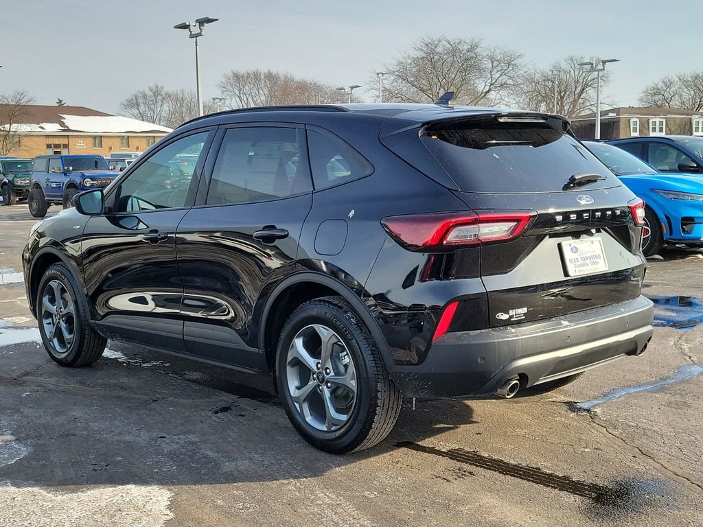 Certified 2025 Ford Escape ST-Line w/ Tech Pack #1 image 6