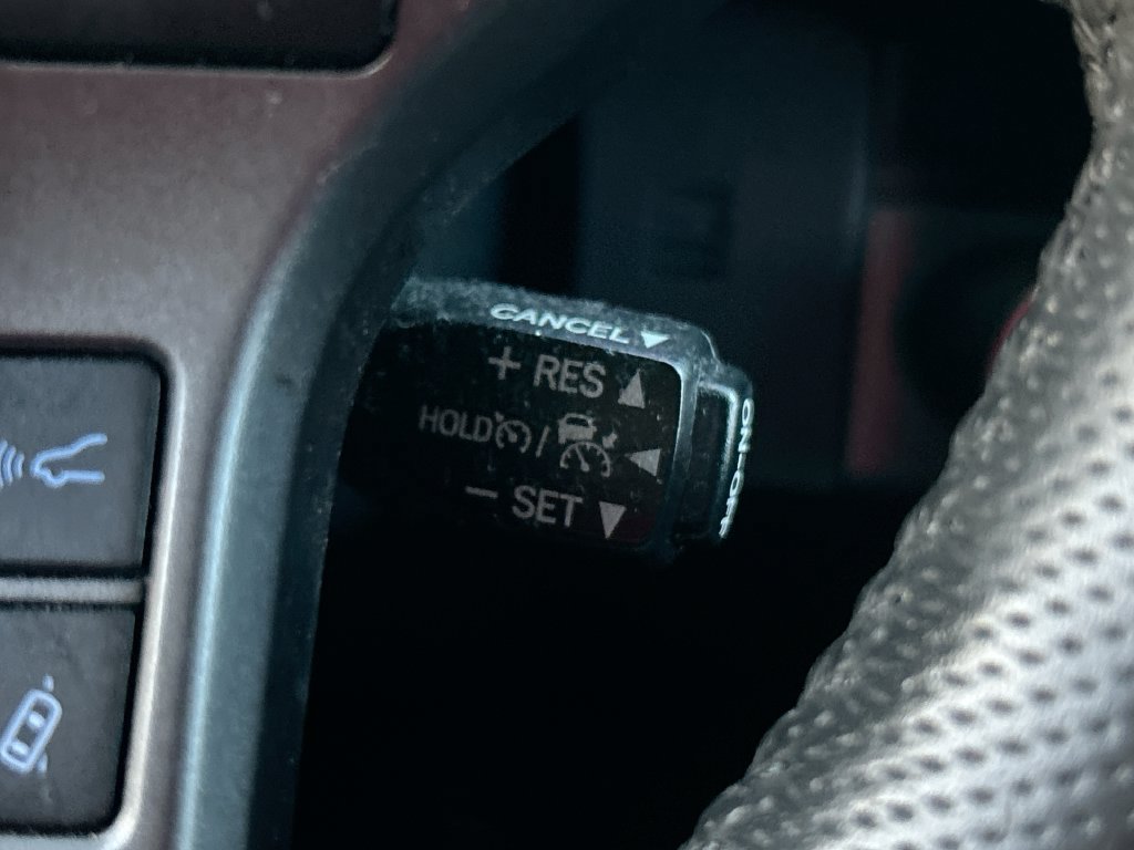 Used 2022 Toyota Tacoma TRD Sport w/ Technology Package RWD image 18