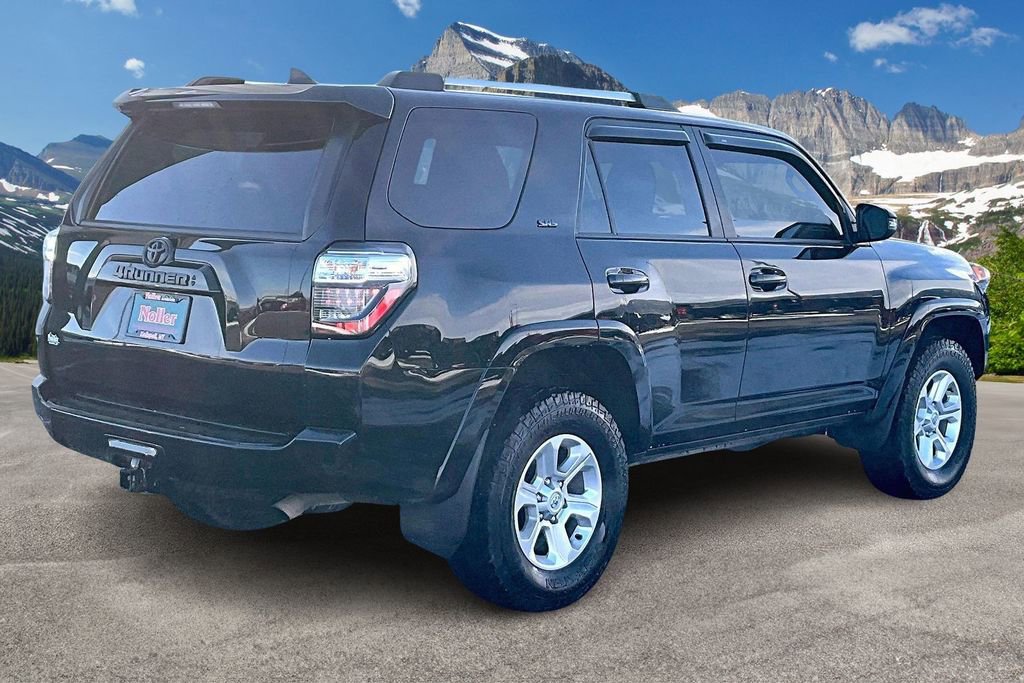 Used 2022 Toyota 4Runner SR5 Premium w/ Moonroof Package image 2