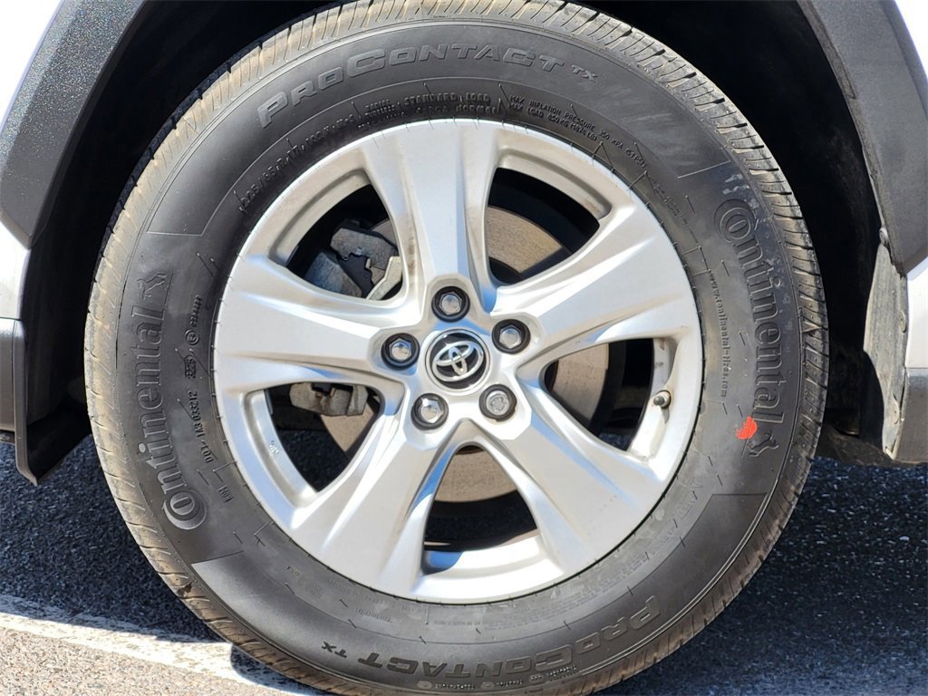 Used 2019 Toyota RAV4 XLE w/ All Weather Liner Package image 7