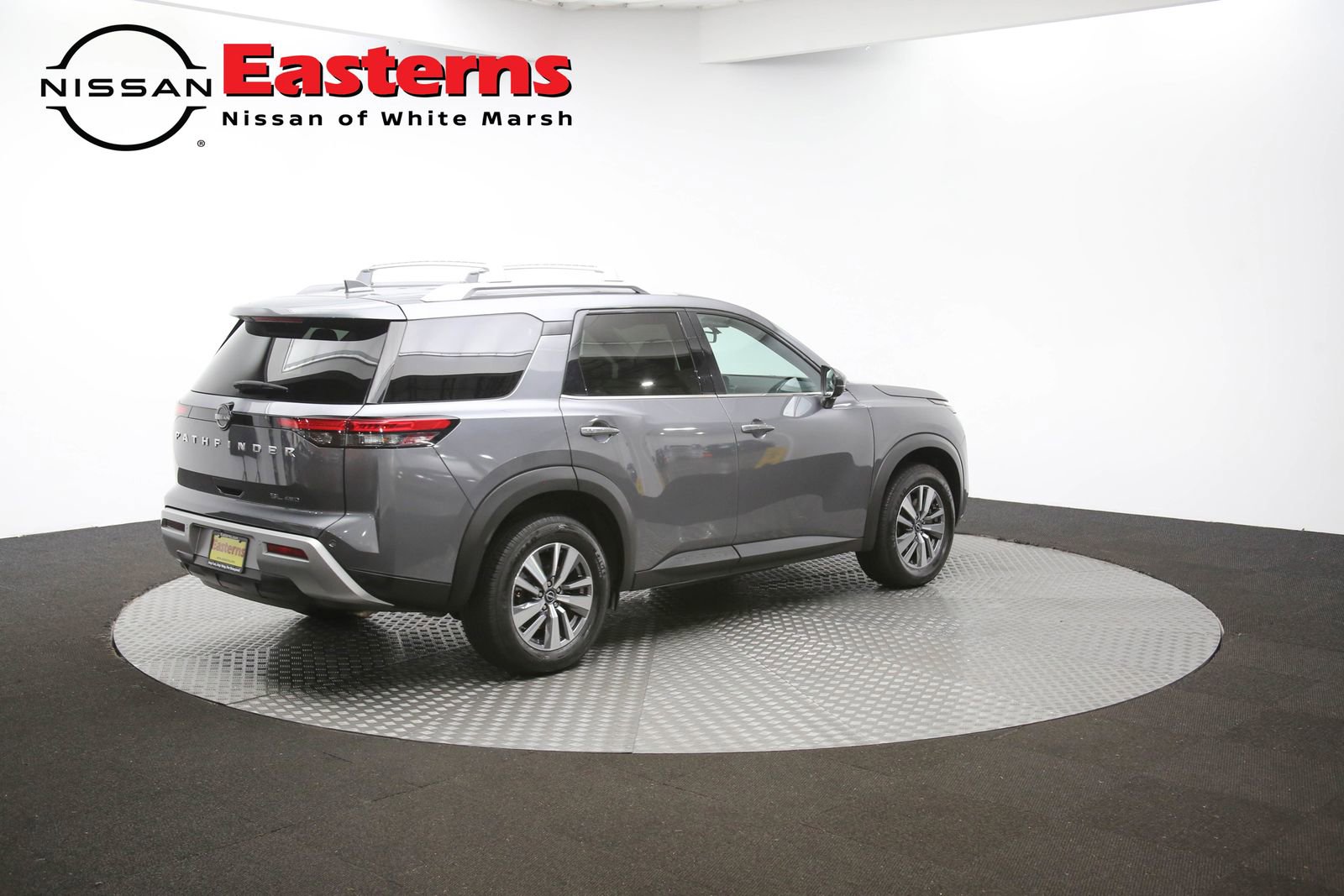 Used 2023 Nissan Pathfinder SL image 74