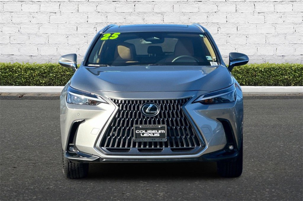 Used 2025 Lexus NX 250 FWD w/ Premium Package image 9
