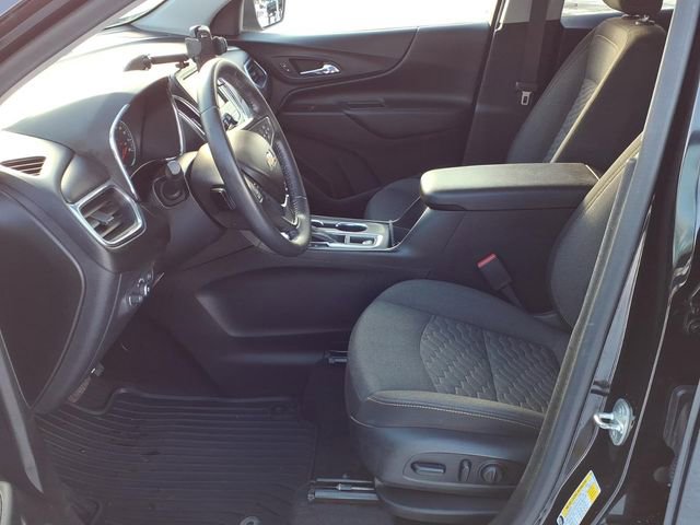 Used 2020 Chevrolet Equinox LT w/ Driver Convenience Package image 11
